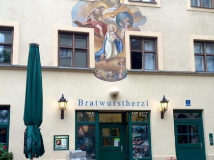 Photo: Bratwurstherzl